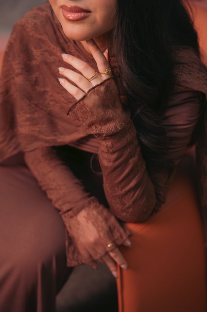 Chestnut Lace